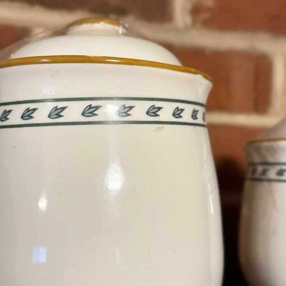 Vintage 1982 M Kamenstein Floral‎ Ceramic Kitchen Canister Set of 3 Cream Multi